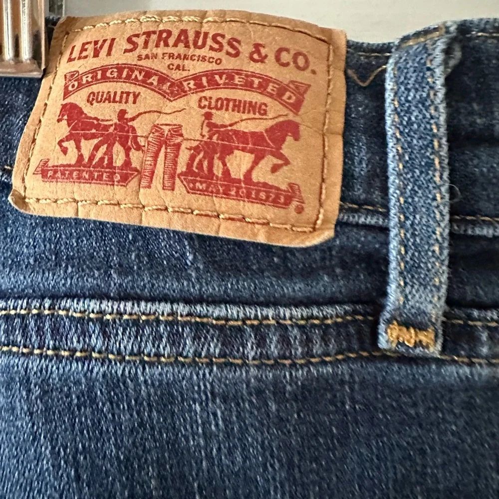 Levis levi high